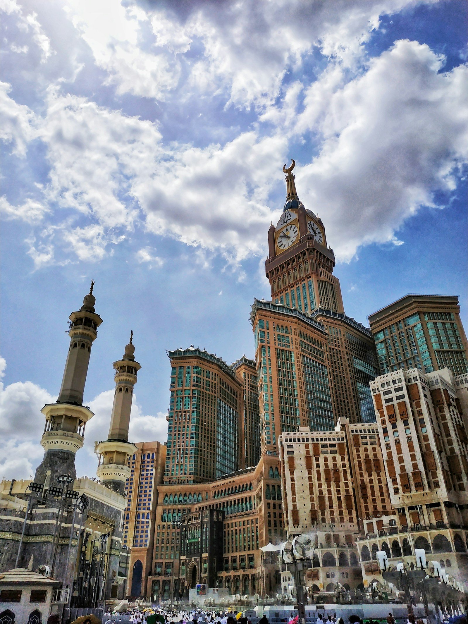 Apa yang Perlu Dipersiapkan Sebelum Berangkat Umroh?
